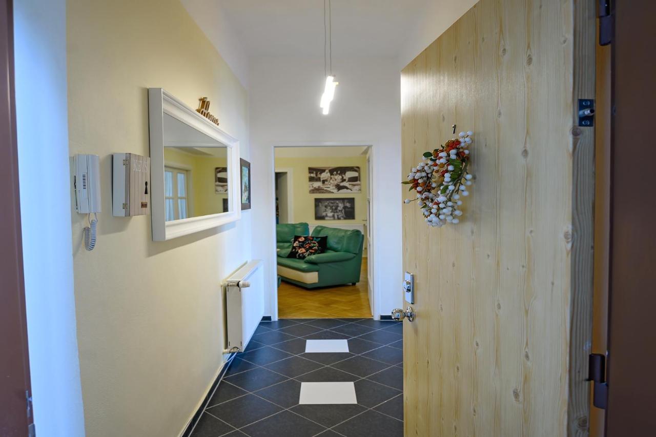 Alexis Apartament *